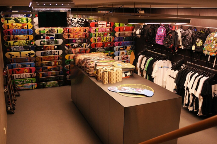 toms store 2